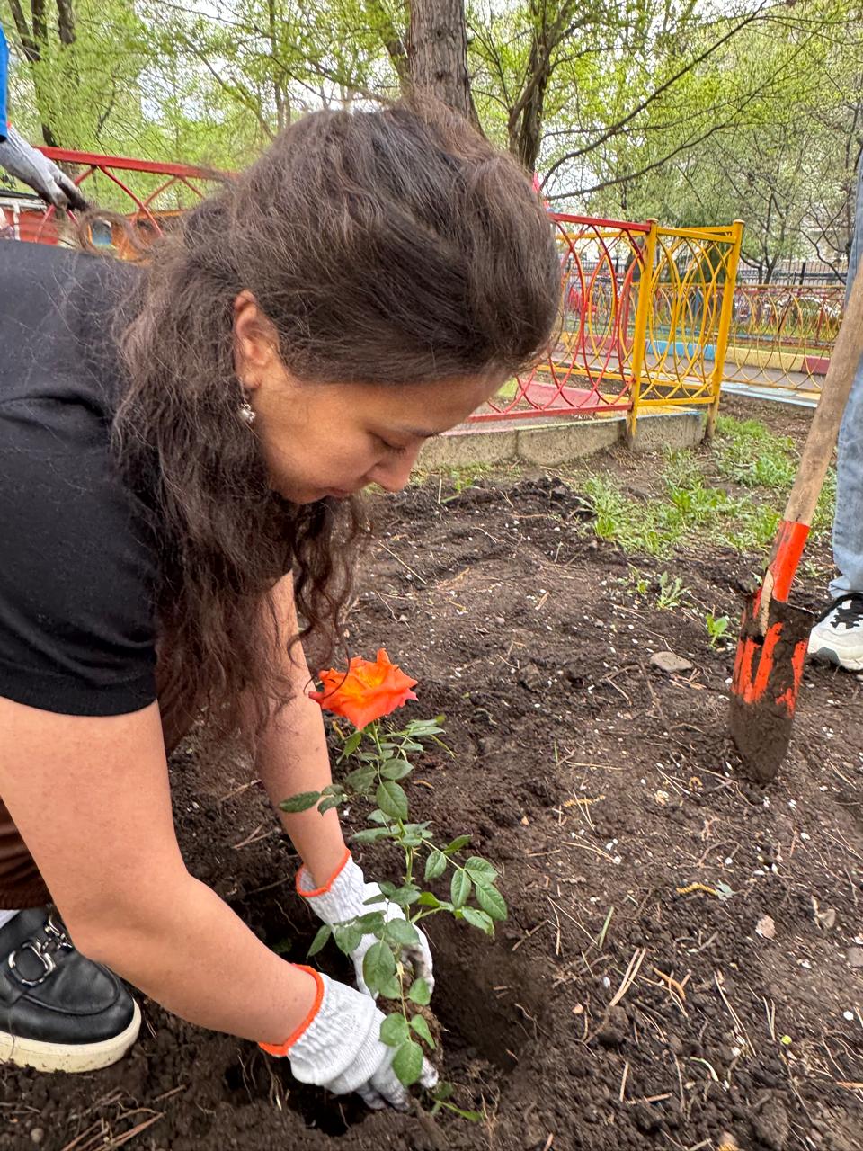 "Гүлденген балабақша ауласы" аясында "Әкем ,Анам, Мен және Табиғат" іс шарасы мектепалды "Қаламқас" тобы