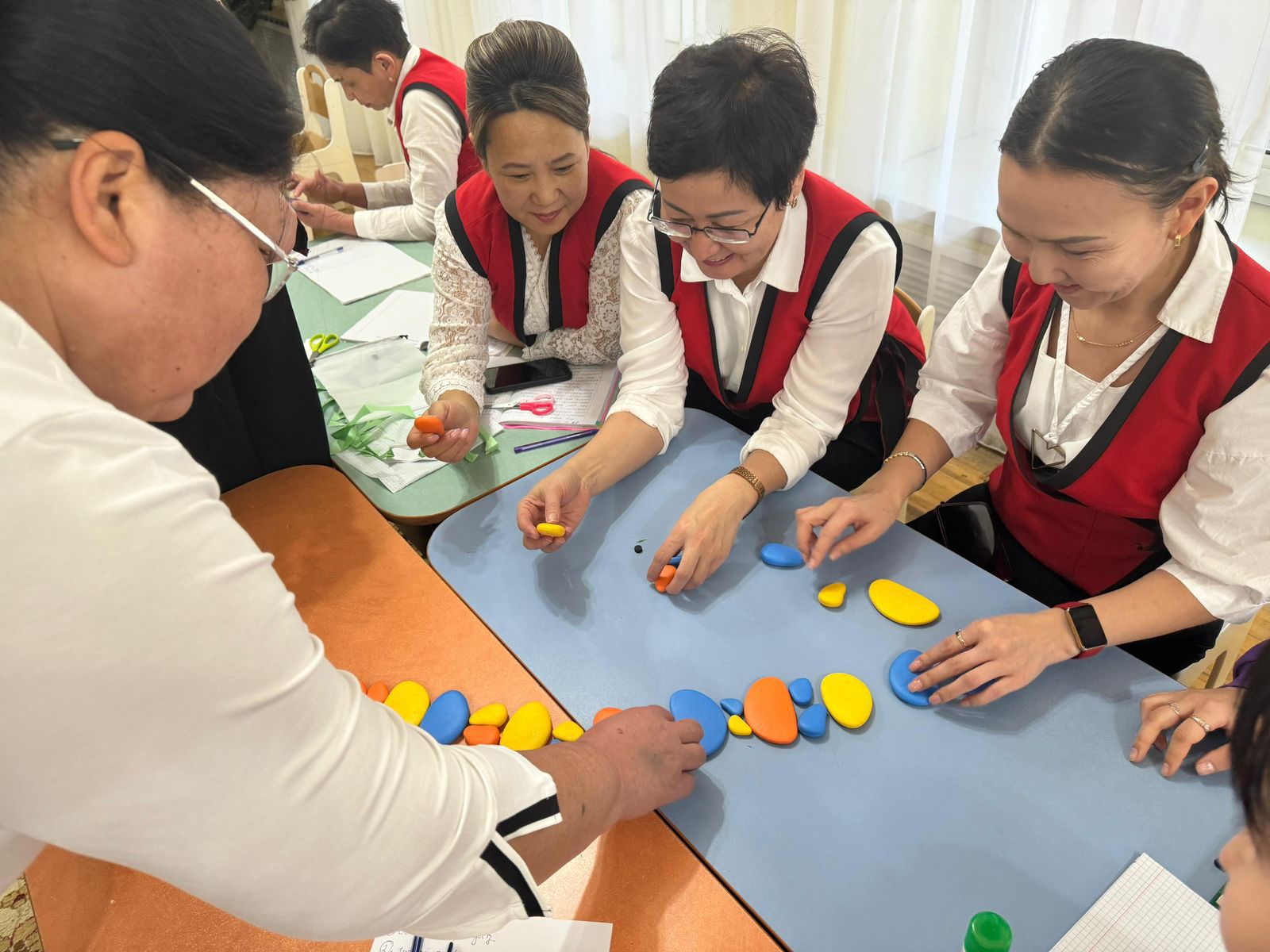 Алматы қаласы Білім басқармасының ұйымдастырылуымен "Германия және Польша" еліне  тағылымдама кезектен тыс педагогикалық кеңесте талқыланды